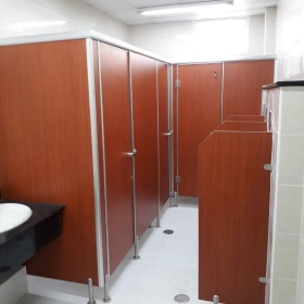  THI CÔNG VÁCH NGĂN VỆ SINH COMPACT  TẠI KHU CÔNG NGHIỆP ĐỒNG NAI ,BÀ RỊA -VŨNG TÀU , BÌNH DƯƠNG.