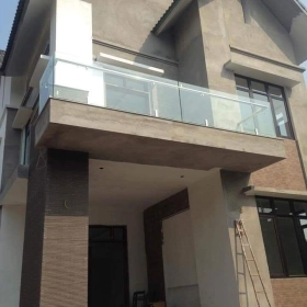 Tư vấn - Thiết kế - Thi công lan can cầu thang kính – Báo giá lan can kính cường lực