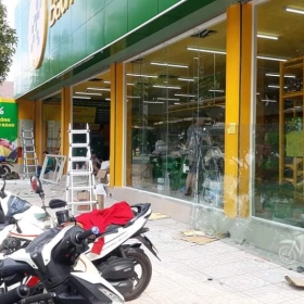  KÍNH CƯỜNG LỰC-KÍNH CƯỜNG LỰC GIÁ RẺ BIÊN HÒA ĐỒNG NAI-BÁO GIÁ KÍNH TRANG TRÍ GIÁ RẺ .