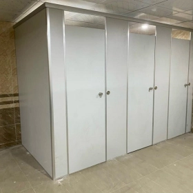 SẢN XUẤT VÀ THI CÔNG HOÀN THIỆN VÁCH NGĂN VỆ SINH COMPACT  - TẠI BA RỊA VŨNG TÀU