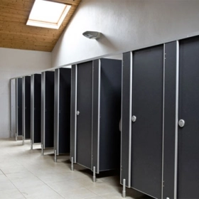 VÁCH NGĂN NHÀ VỆ SINH COMPACT-VÁCH NGĂN GIÁ RẺ-CHUYÊN LẮP ĐẶT VÁCH NGĂN COMPACT BIÊN HÒA ĐỒNG NAI.
