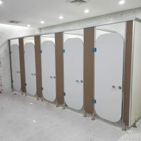 BÁO GIÁ THI CÔNG CUNG CẤP  VÁCH NGĂN VỆ SINH UY TÍN , CHẤT LƯỢNG ,CHUYÊN NGHIỆP GIÁ RẺ.