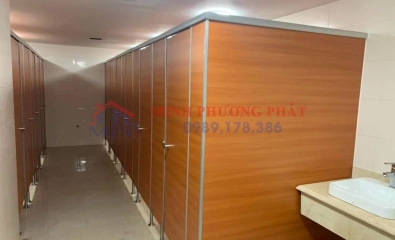 tấm nhựa vách ngăn nhà vệ sinh