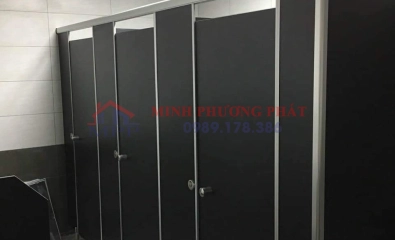 vách ngăn compact nhà vệ sinh