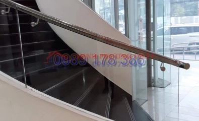 THI CÔNG  BÁO GIÁ CẦU THANG KÍNH , LAN CAN KÍNH GIÁ RẺ BIÊN HÒA ĐỒNG NAI UY TÍN 